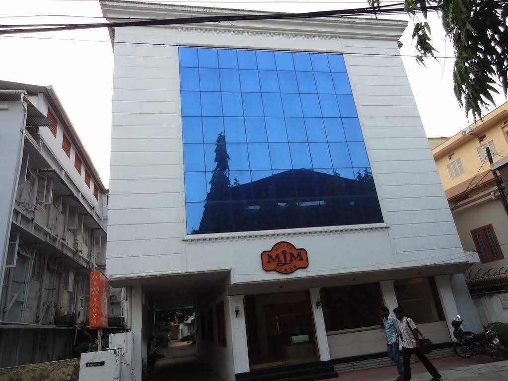 Mjm Plaza Otel Kochi Dış mekan fotoğraf